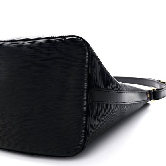 Louis Vuitton Epi Noir Petit Noe - Picture 9 of 13
